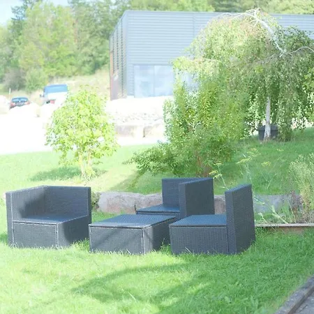 Mit Terrasse Und Garten アパート